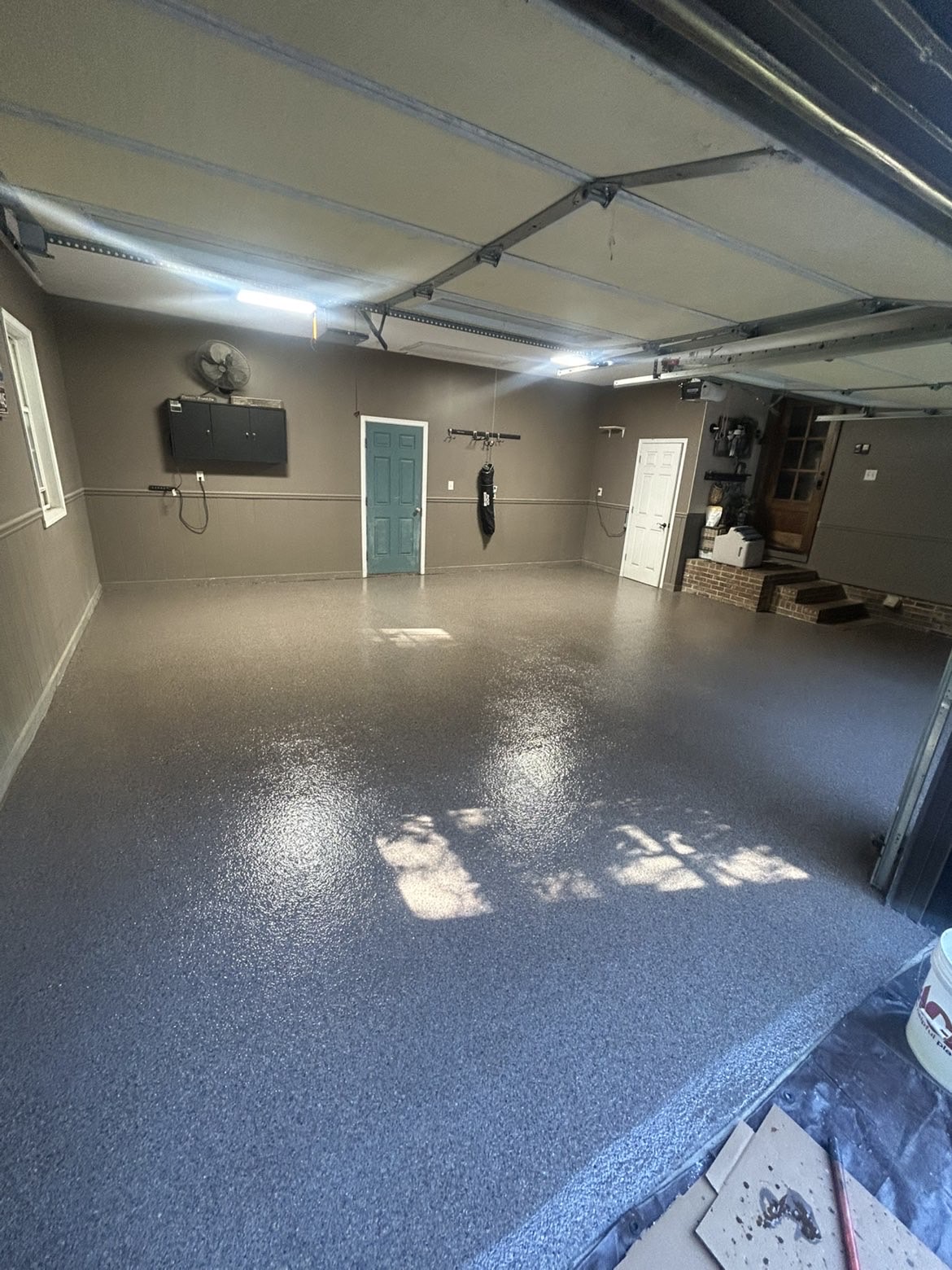Garage floor after flake coating